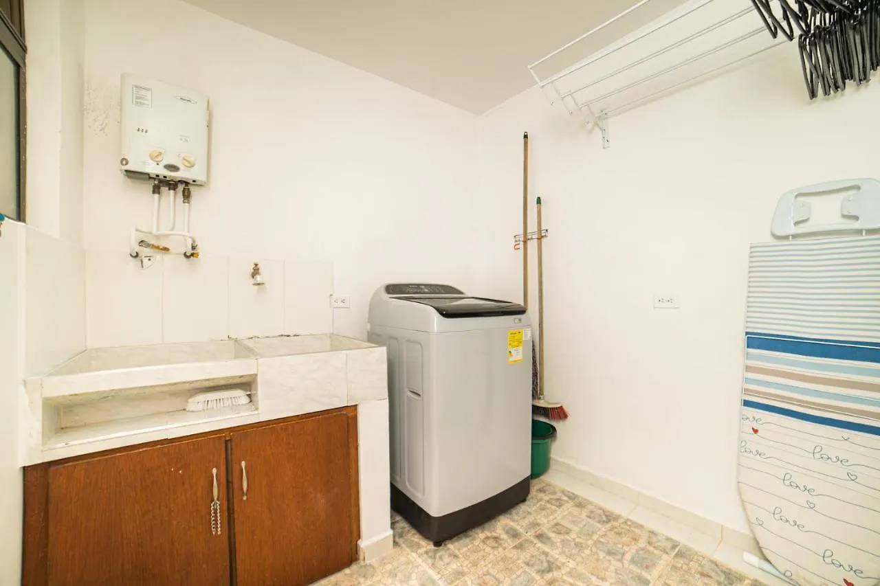 Apartamento Tu Refugio Acogedor En El Corazon De Medellin Hab Privada A 0*,  Colombia