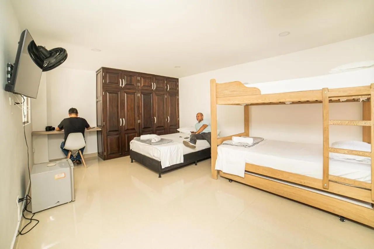 Tu Refugio Acogedor En El Corazon De Medellin Hab Privada A Apartment Colombia